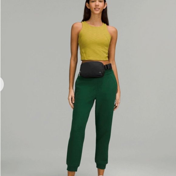 lululemon  Belt Bag Handbags - Lululemon Everywhere Belt Bag Waist Fanny pack  Color Black Unisex